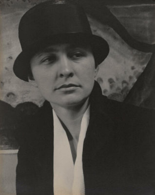 Alfred Stieglitz - Portrait of Georgia O'Keeffe, 1918